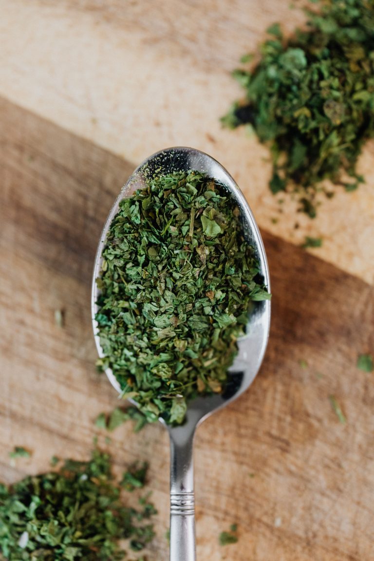 Fresh vs. Dried Herbs: When to Use Each One